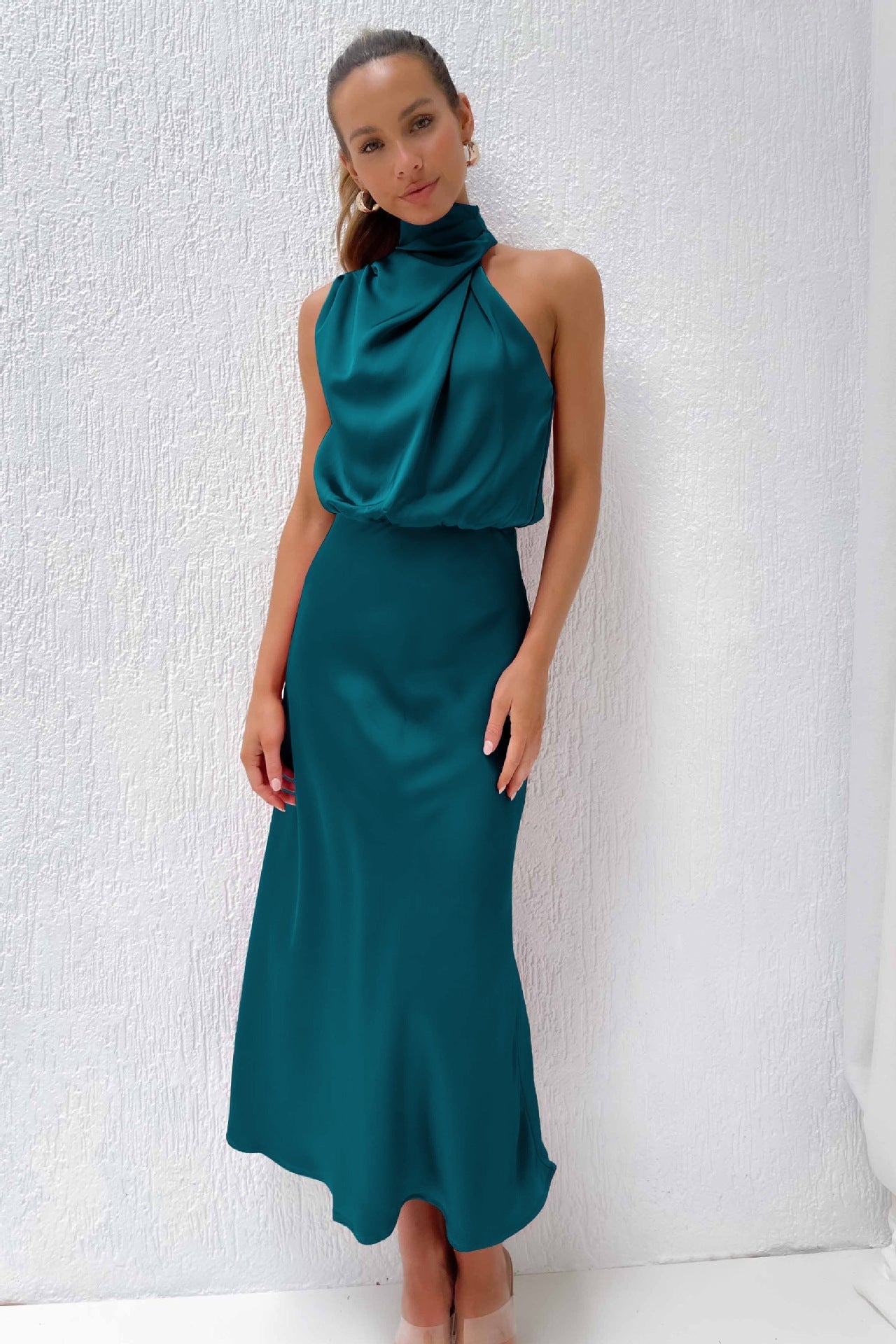 Leonor – Langes Satin Kleid