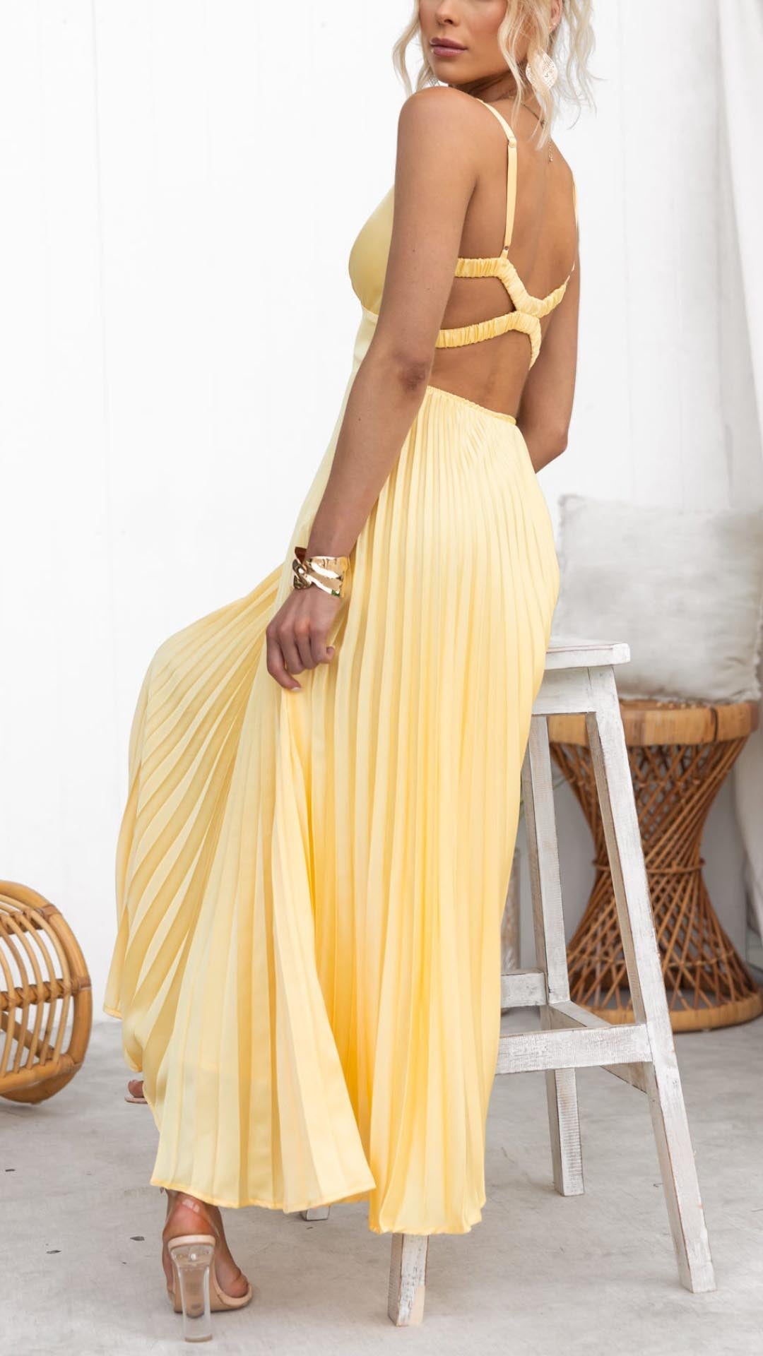 Valeria | Plissiertes Maxikleid Mit V-Ausschnitt